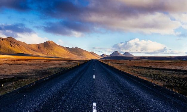9 Tips for Getting Beautiful Photos from Your Road Trips