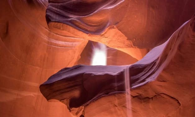 Pro Tips on How to Take Beautiful Antelope Canyon Pictures