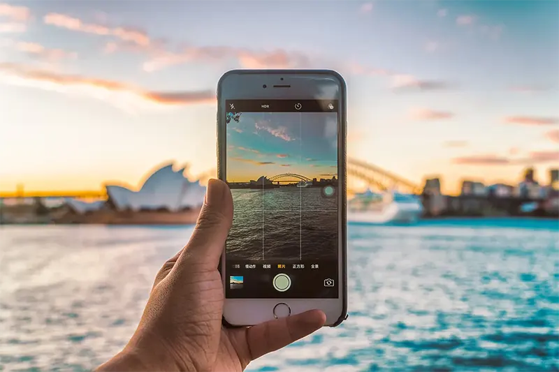 Play with Distance in Smartphone Photography